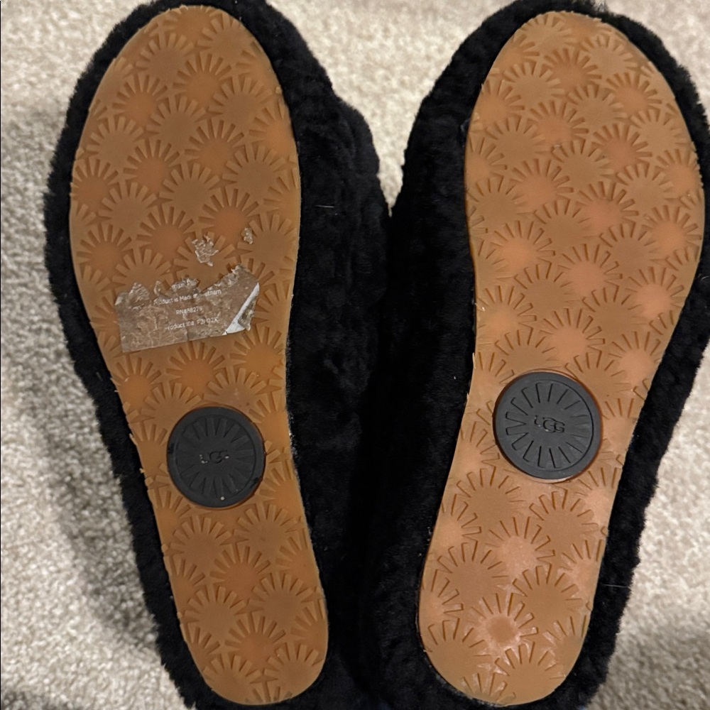 UGG Fluff Yeah slippers size 9 - Picture 3 of 3